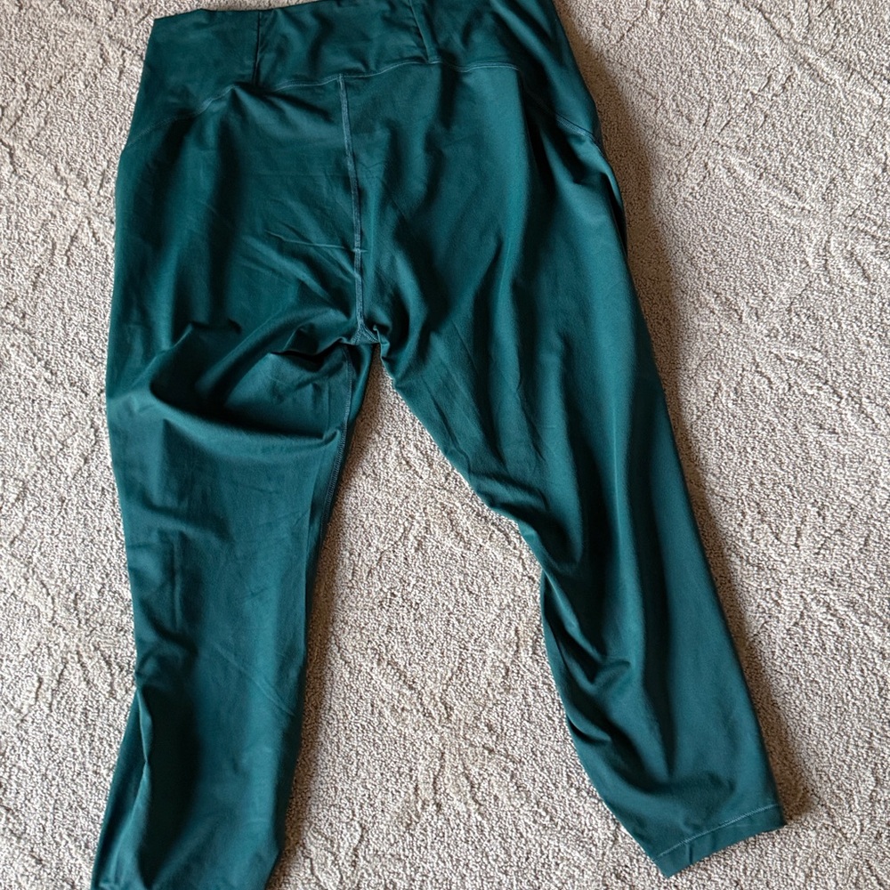 REI active pursuits 7/8 tight - Picture 5 of 9